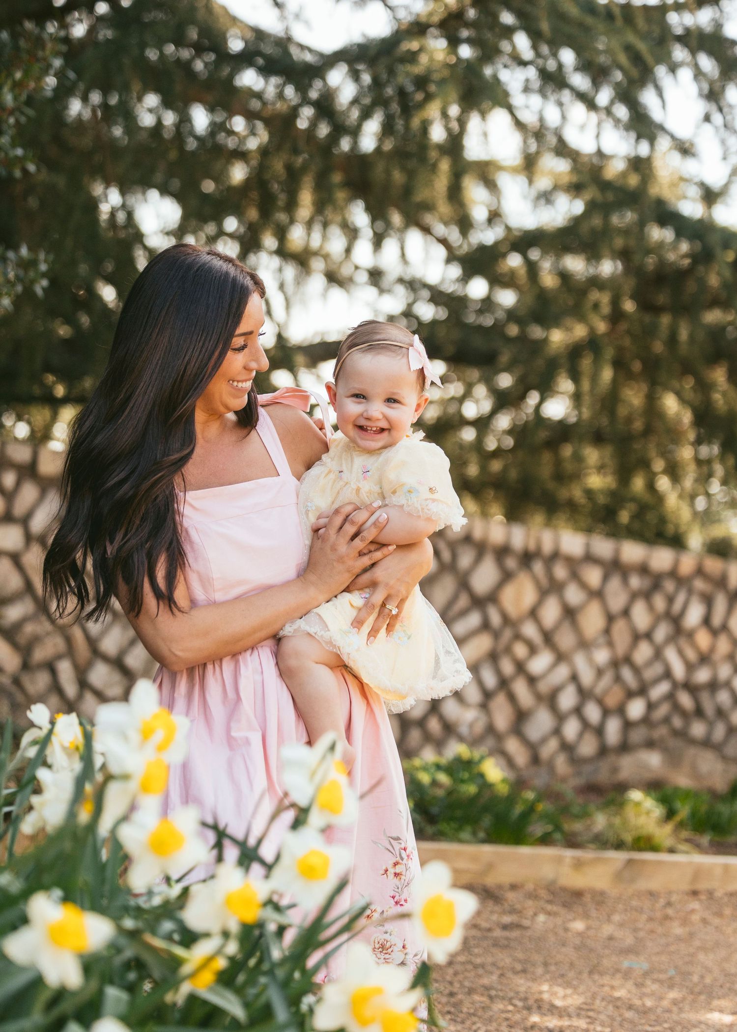 Richmond family photographer Emily Butz M.Photo Heirloom Richmond portrait photographer in-home newborn children mini sessions 30 minute