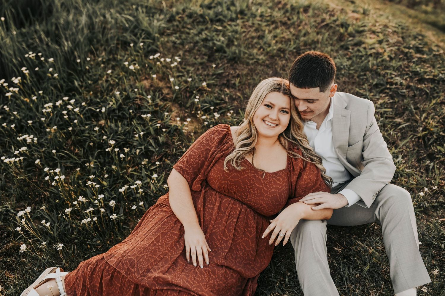 Engagement session at Murrell Park with sunset light over Grapevine Lake.