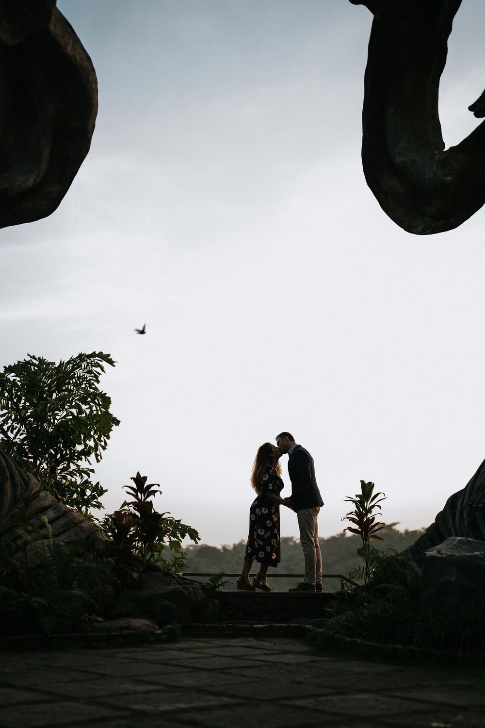 Romantic couple photoshoot in Bali at Taman Dedari UbudRomantic couple photoshoot in Bali at Taman Dedari Ubud