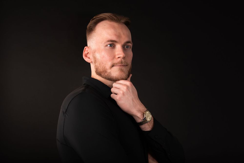 for Business Profile - LinkedIn - Website Studio Photos in Split Photo Agency