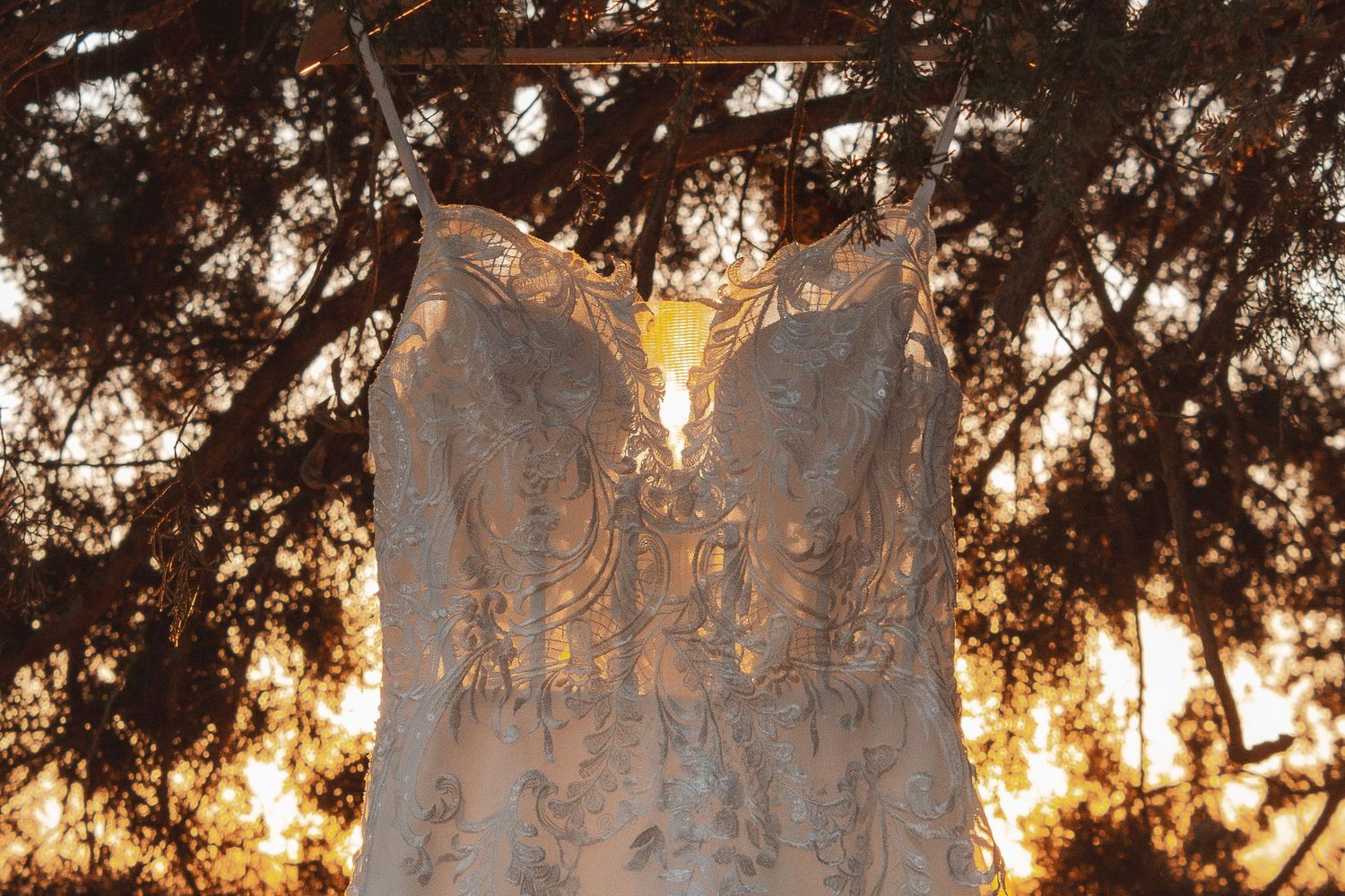 The wedding day detail the shots and flat lays