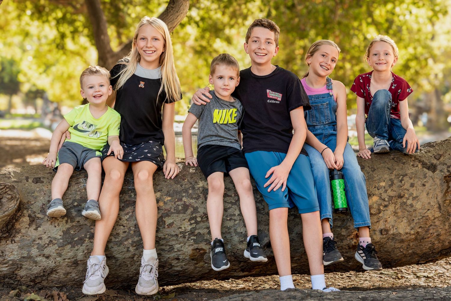 Group photo taken at Irvine Park, CA. #eventphotography #eventphotographer #photographer #portraitphotographer