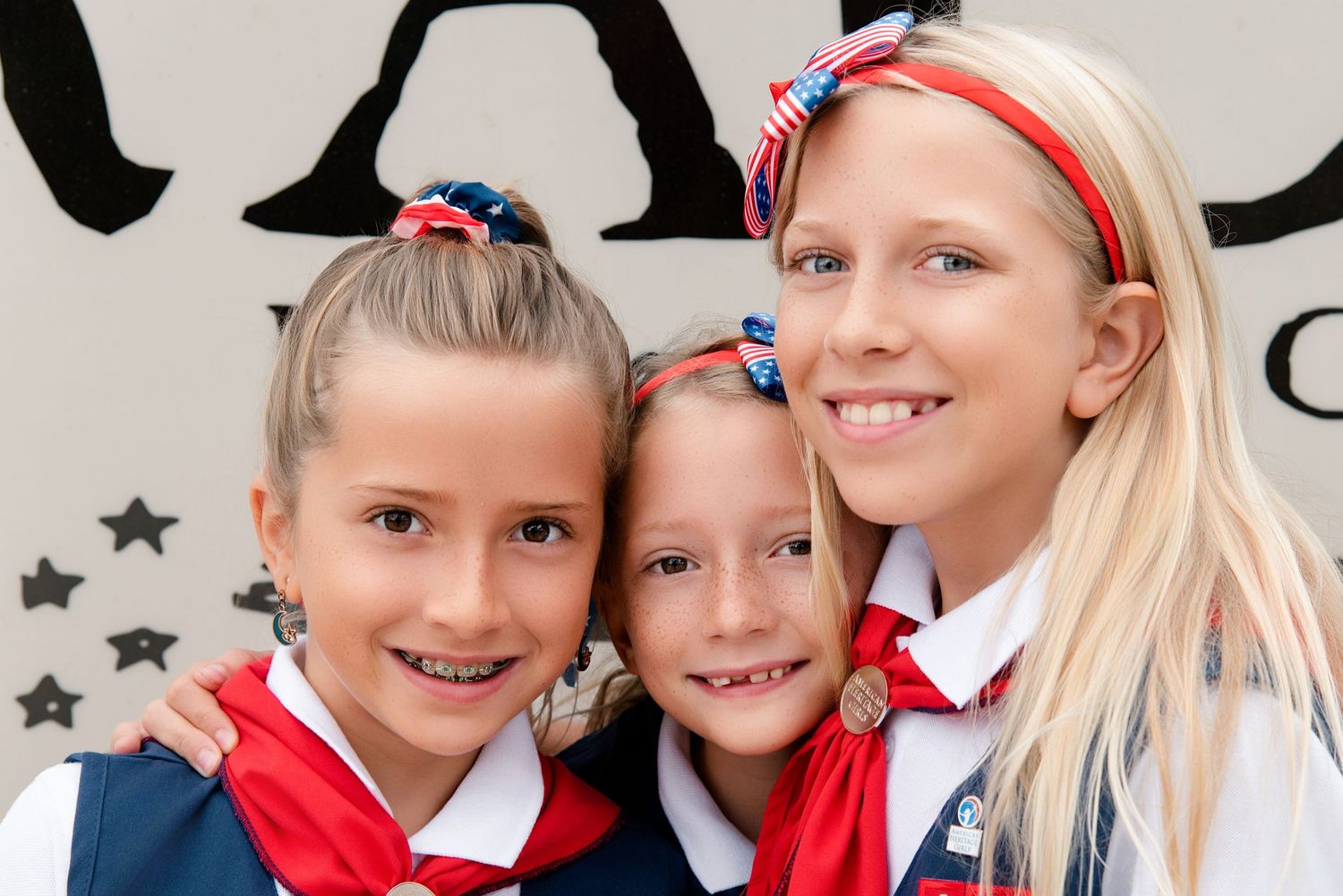 Portrait of three sisters at outdoor event.  #eventphotography #eventphotographer #photographer #portraitphotographer