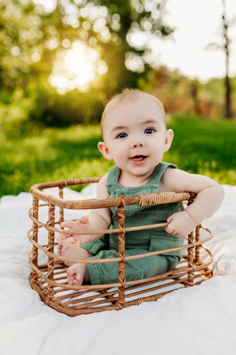 Bailey's Photography | Southern Ohio Baby Photographer | 6 Month Milestone Photos