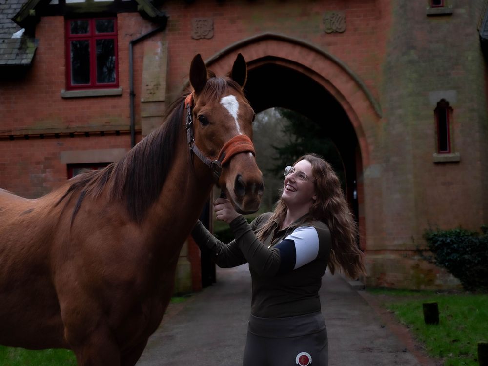 Owner and horse portrait nottingham bestwood park