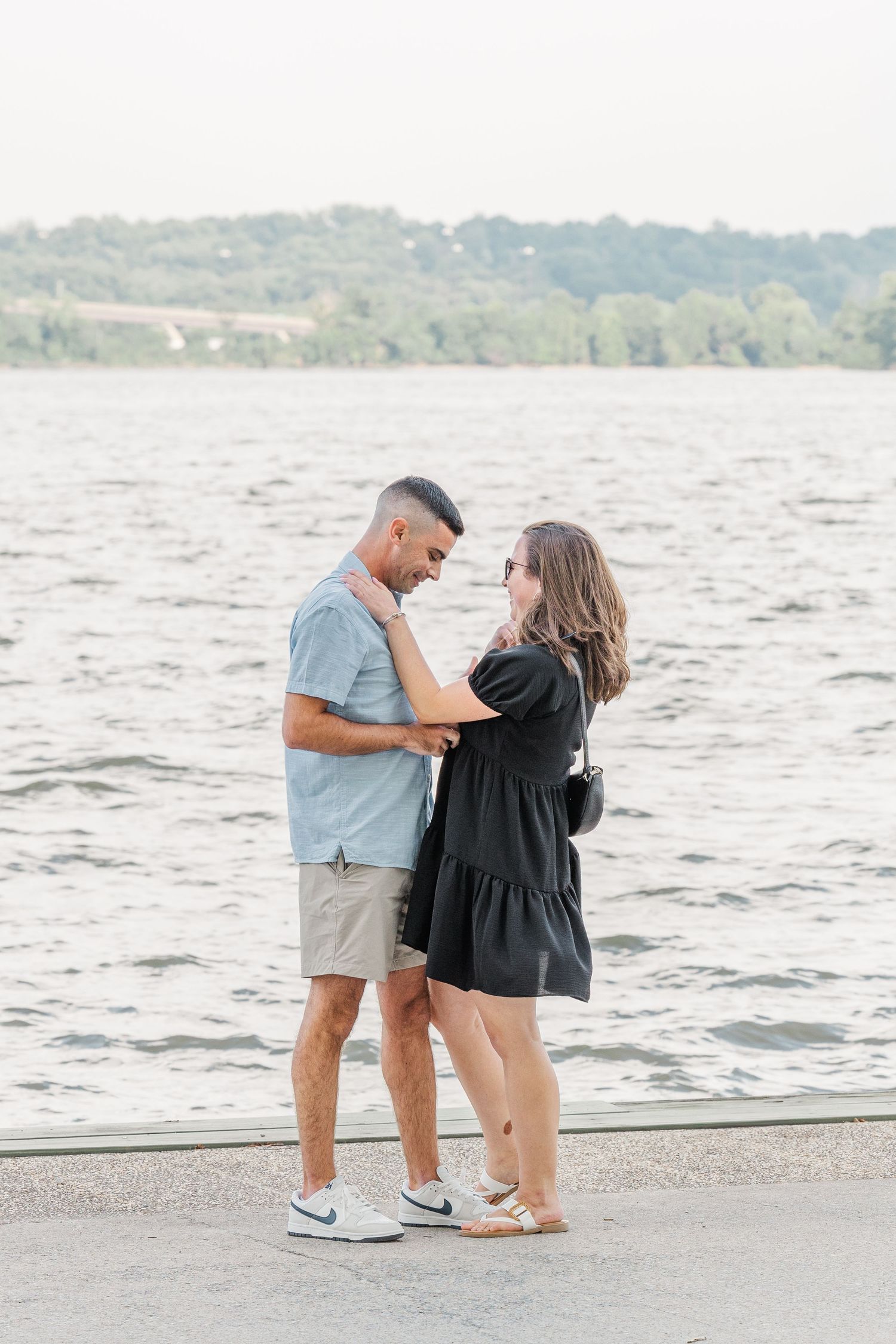 OLD TOWN ALEXANDRIA WATERFRONT PARK SURPRISE PROPOSAL PHOTOS