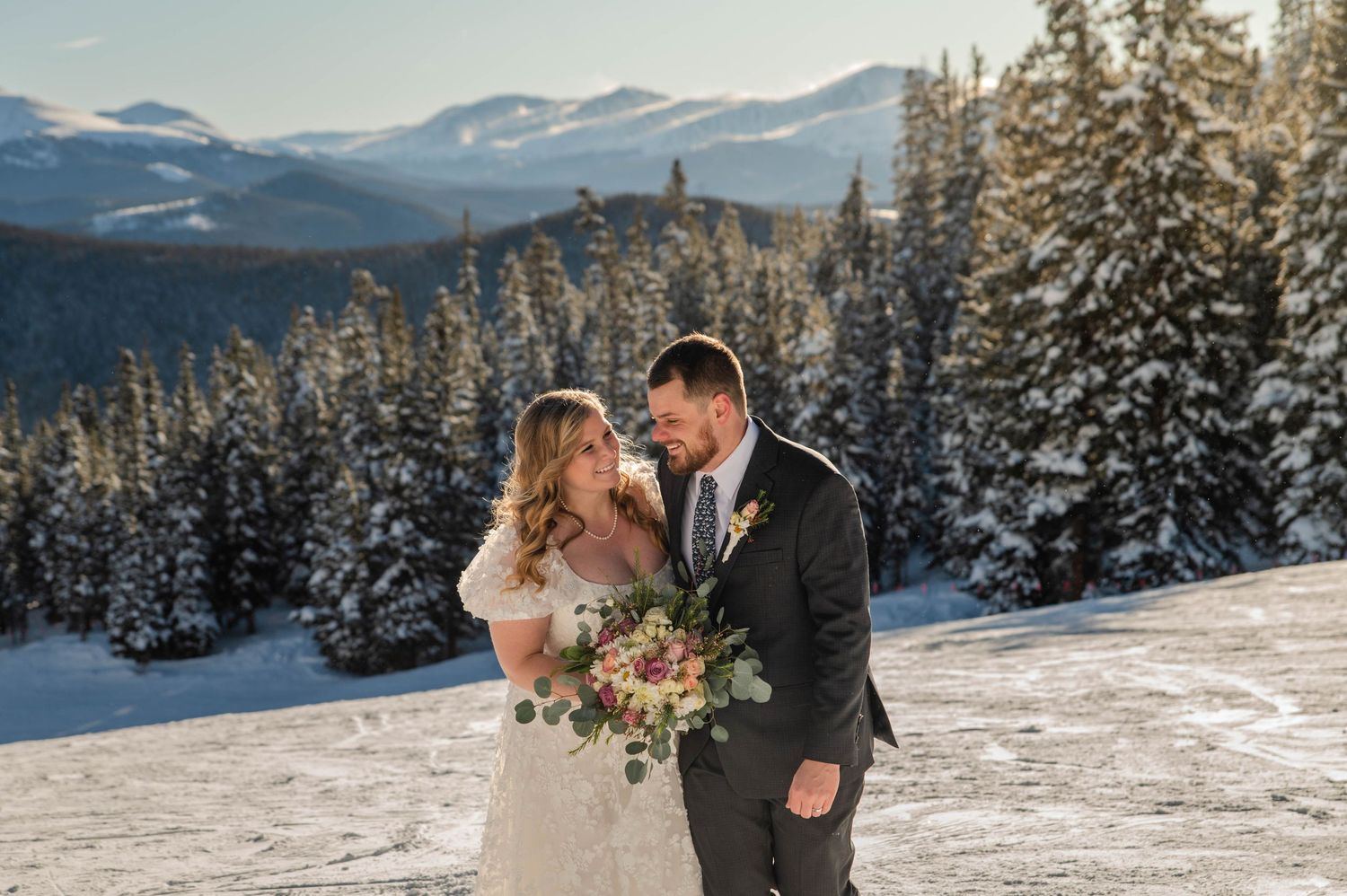 Colorado Springs engagement photographer. Colorado Springs engagement photo. Engagement photography in Colorado Springs