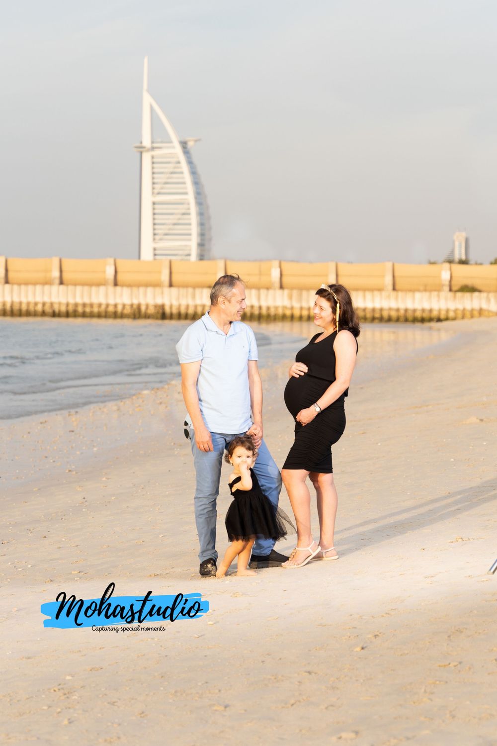 Experience the most elegant maternity photoshoot in Dubai with MohaStudio.
the best maternity photography experiences in Dubai and the UAE