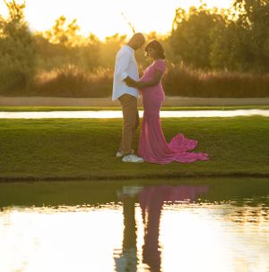 Experience the most elegant maternity photoshoot in Dubai with MohaStudio.
the best maternity photography experiences in Dubai and the UAE