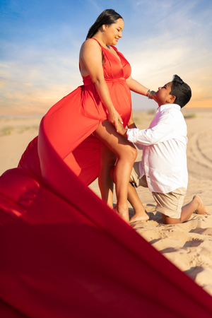 Experience the most elegant maternity photoshoot in Dubai with MohaStudio.
the best maternity photography experiences in Dubai and the UAE