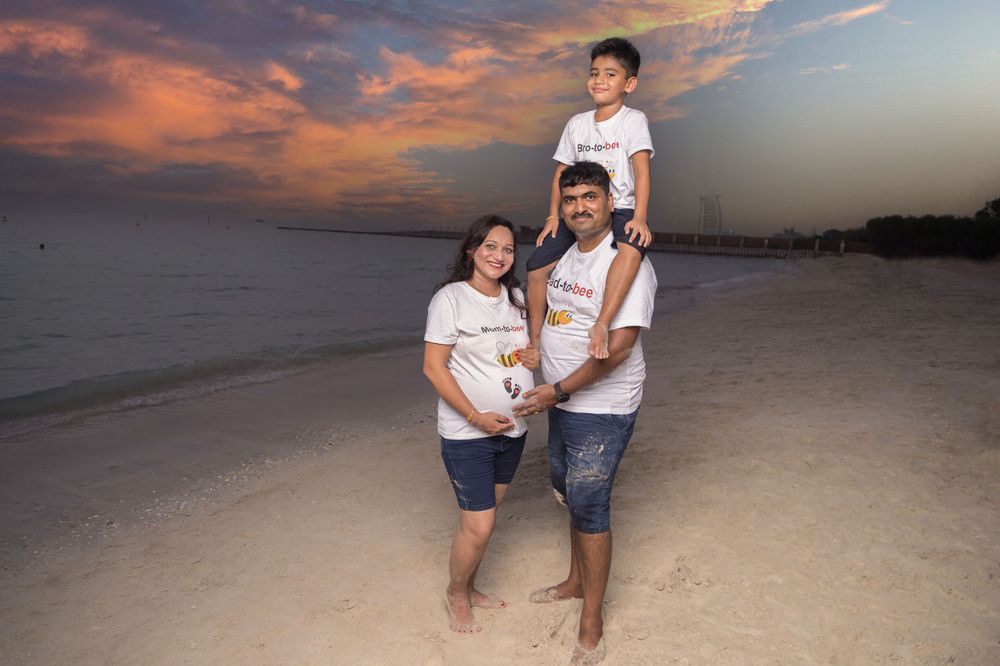 Experience the most elegant maternity photoshoot in Dubai with MohaStudio.
the best maternity photography experiences in Dubai and the UAE