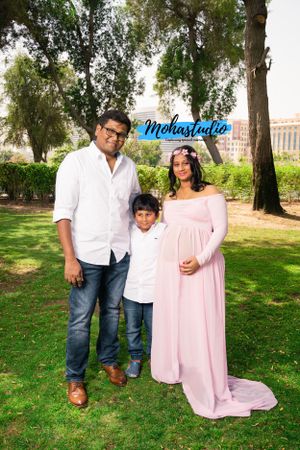Experience the most elegant maternity photoshoot in Dubai with MohaStudio.
the best maternity photography experiences in Dubai and the UAE