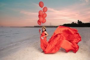 Experience the most elegant maternity photoshoot in Dubai with MohaStudio.
the best maternity photography experiences in Dubai and the UAE