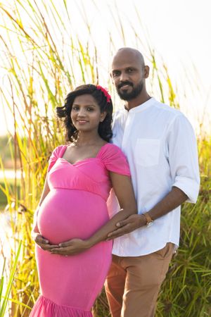 Experience the most elegant maternity photoshoot in Dubai with MohaStudio.
the best maternity photography experiences in Dubai and the UAE