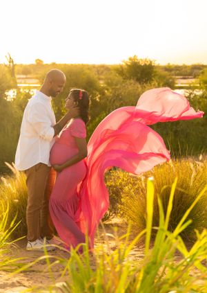 Experience the most elegant maternity photoshoot in Dubai with MohaStudio.
the best maternity photography experiences in Dubai and the UAE