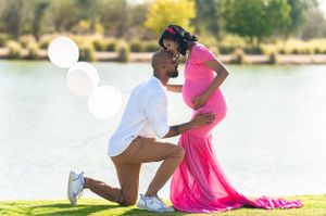 Experience the most elegant maternity photoshoot in Dubai with MohaStudio.
the best maternity photography experiences in Dubai and the UAE