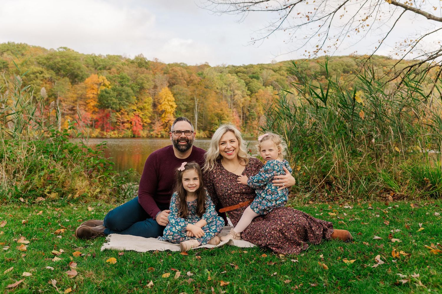 Candid, natural family photography in Ridgefield, Fairfield, Danbury, Wilton, Westport & New Canaan, CT. Capturing love, connection, and las