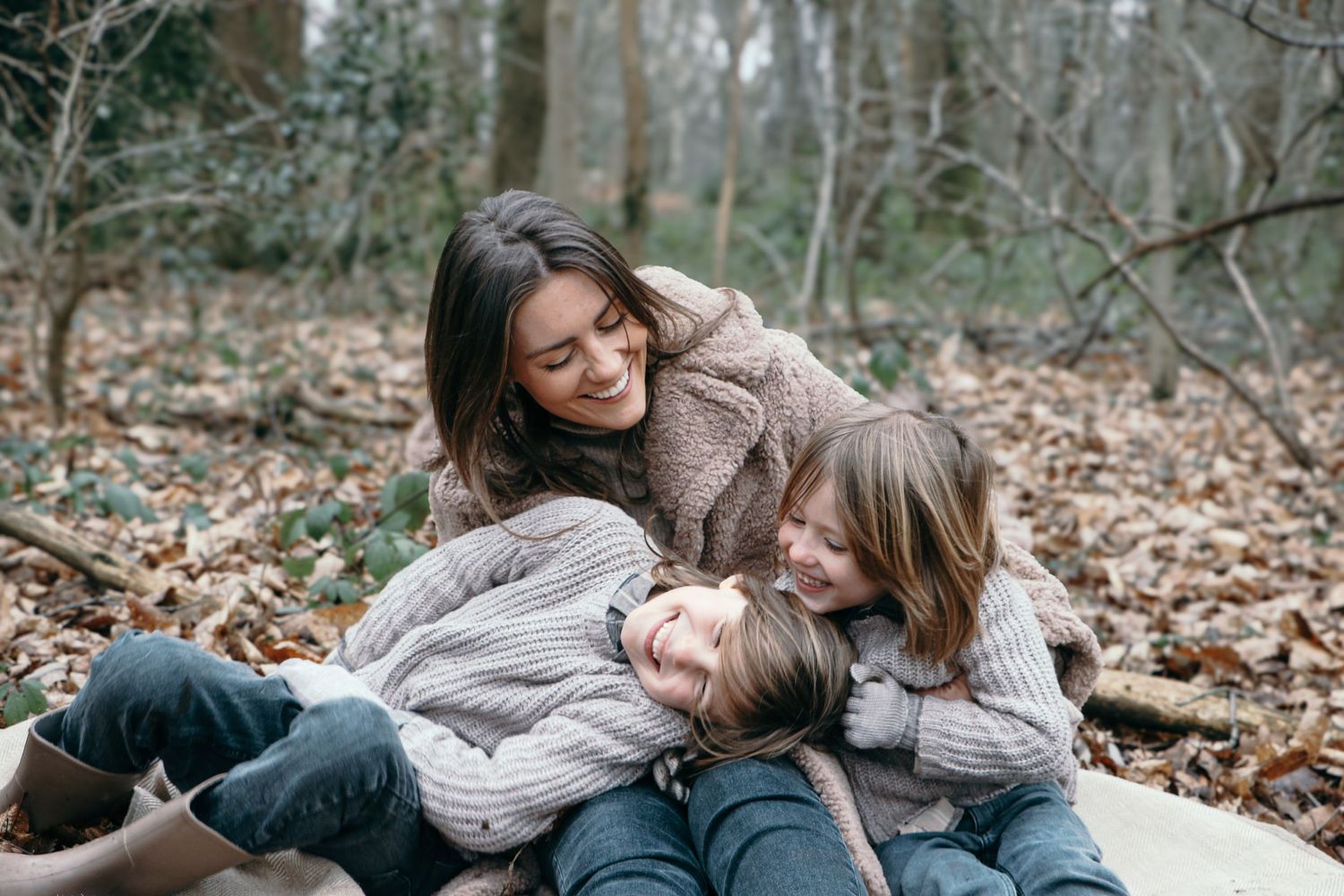 Family Portrait Session, Mothers Day Portrait Session. Portrait of young boys and mummy, outdoor portrait shoot. Woodland, natural.