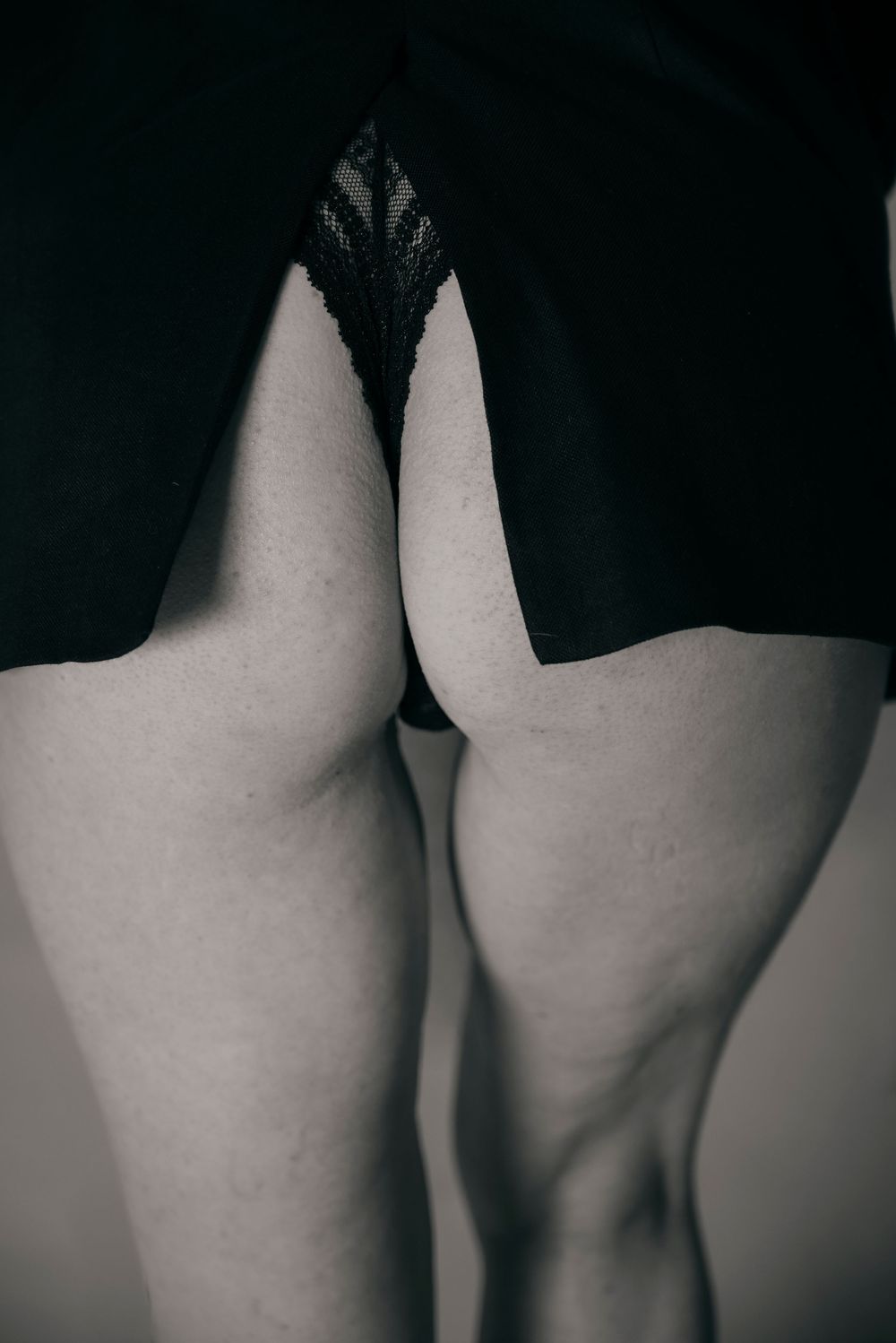Knappe boudoir foto die die zelfvertrouwen heeft