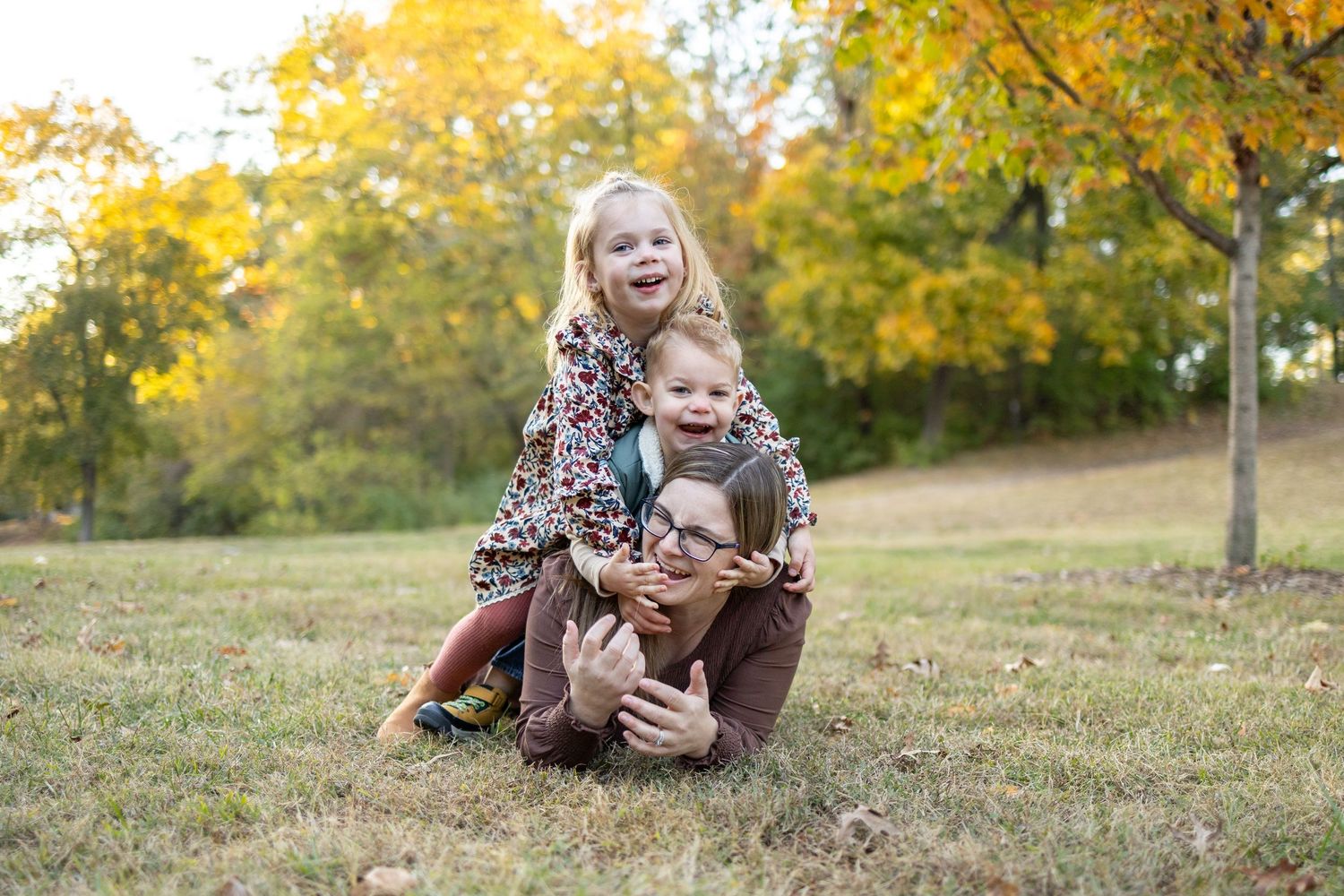 Central Illinois photographer captures a session at Lincoln Park in Springfield, Illinois