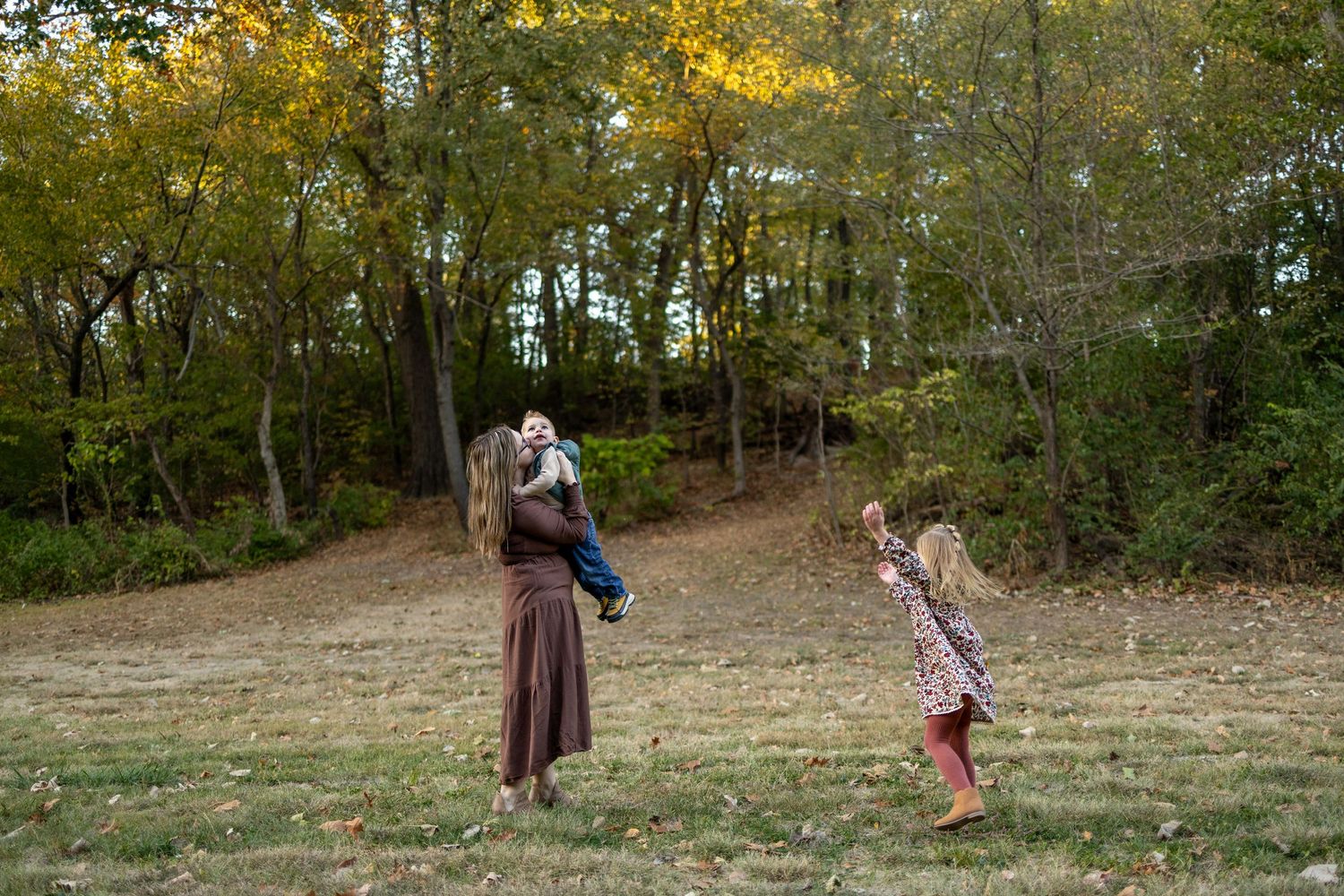 Central Illinois photographer captures a session at Lincoln Park in Springfield, Illinois