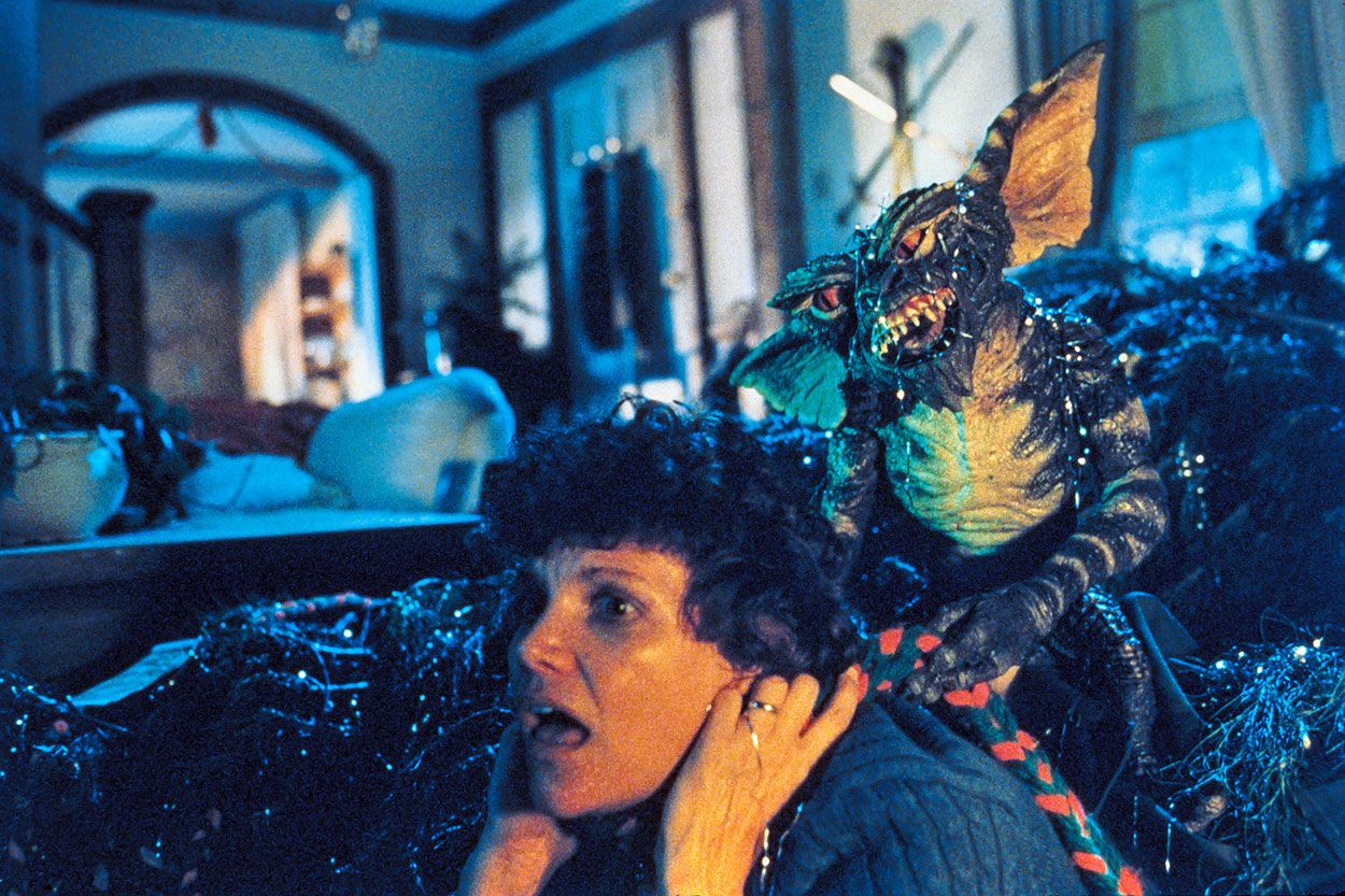 Lynn Peltzer attacked by Gremlin
