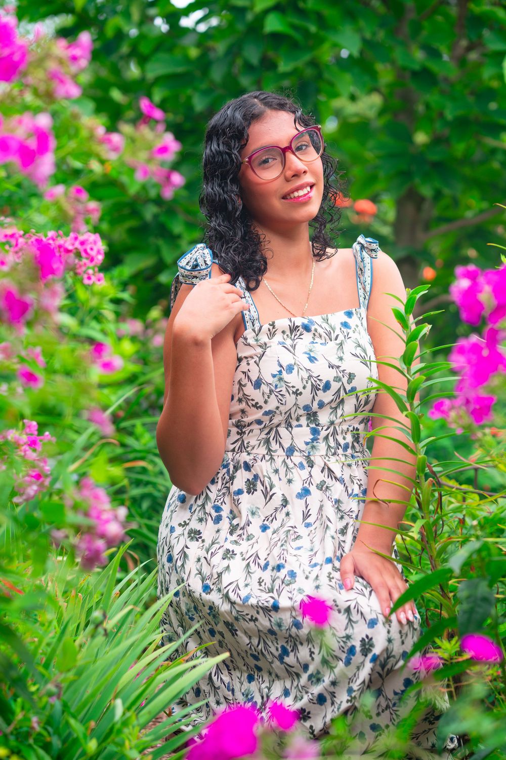 Senior photos at the Green Bay Botanical Gardens during sunset.