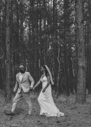 Couple posing for wedding photography captured by southern Maryland wedding photographer Mallory Bramlett.