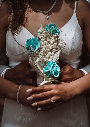 Bride posing for wedding photography captured by southern Maryland wedding photographer Mallory Bramlett.