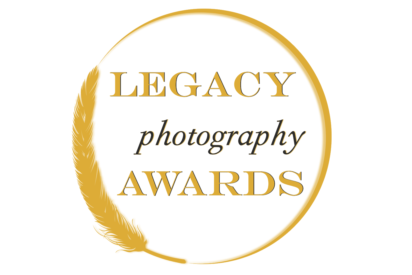 Logo des Legacy Awards, un prestigieux concours de photographie où Charlotte Delsart a été reconnue pour son talent.