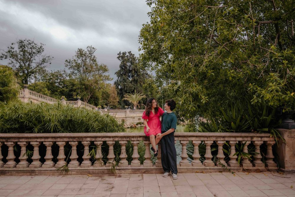 Soft and dreamy photography style for romantic engagement.