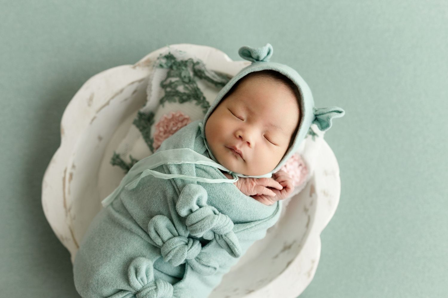 best photographer in victoria bc, newborn photographer victoria bc, maternity photographer victoria bc, family photographer victoria bc,