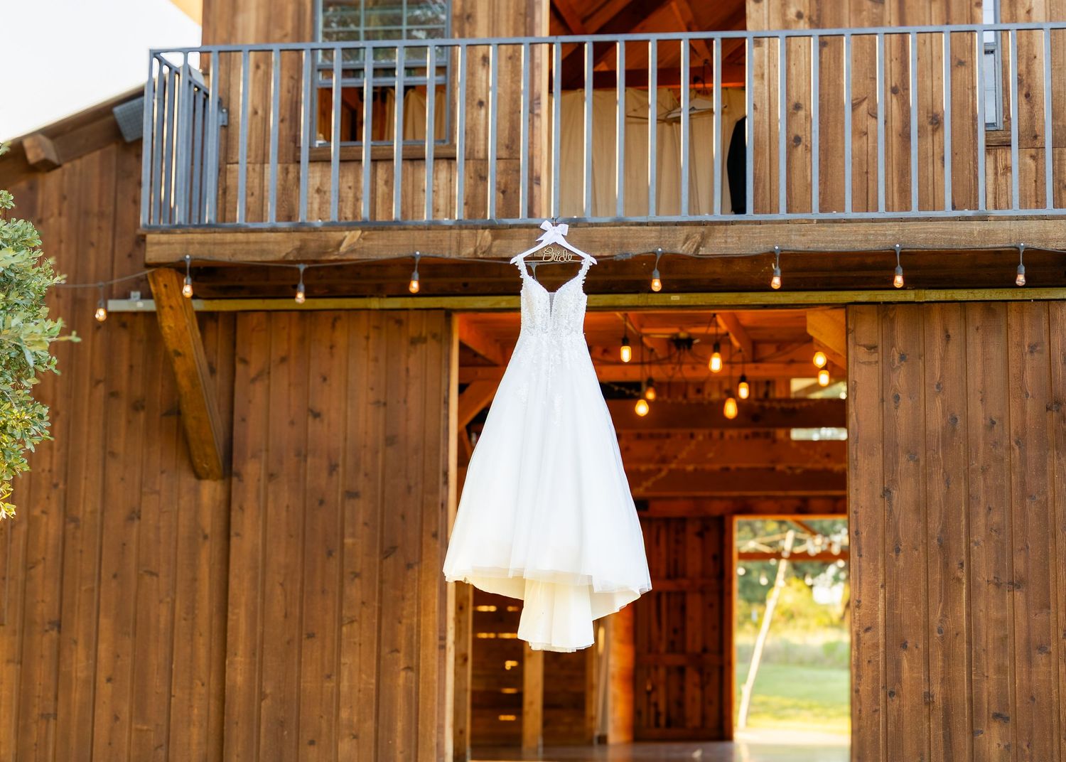 detail photo of a wedding dress at a wedding venue in abilene texas