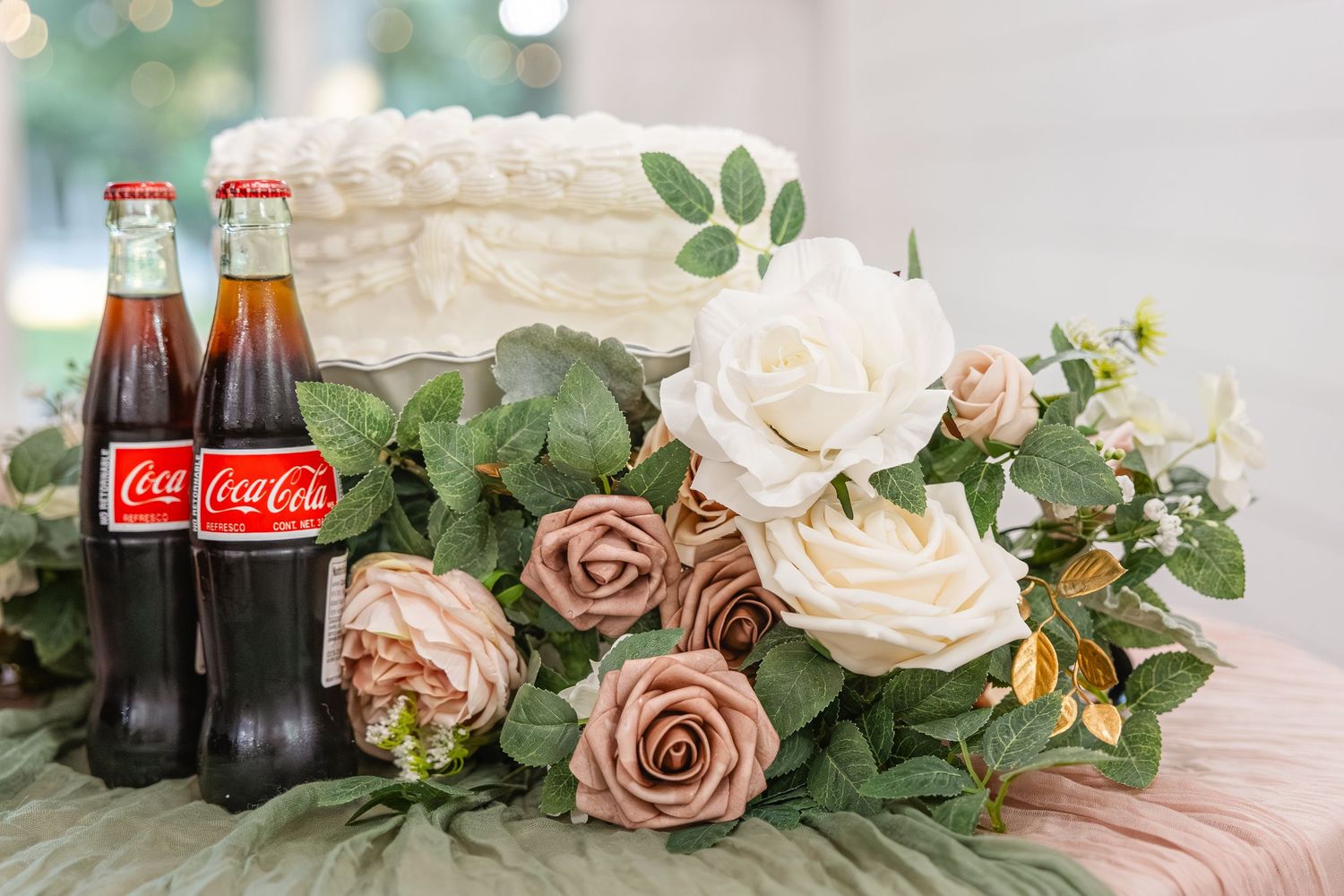 wedding cake detail photo at at wedding in abilene texas