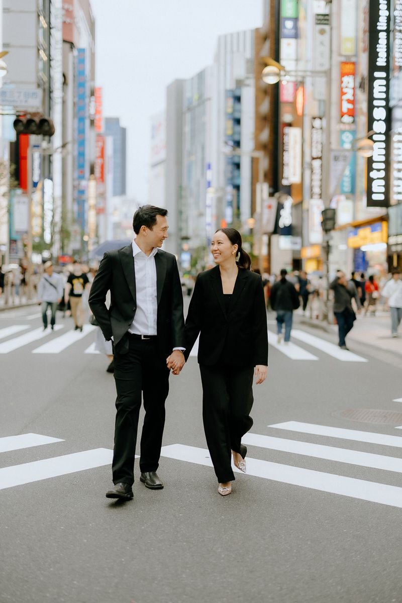 Evening and night lights couple engagement photography Shinjuku Tokyo