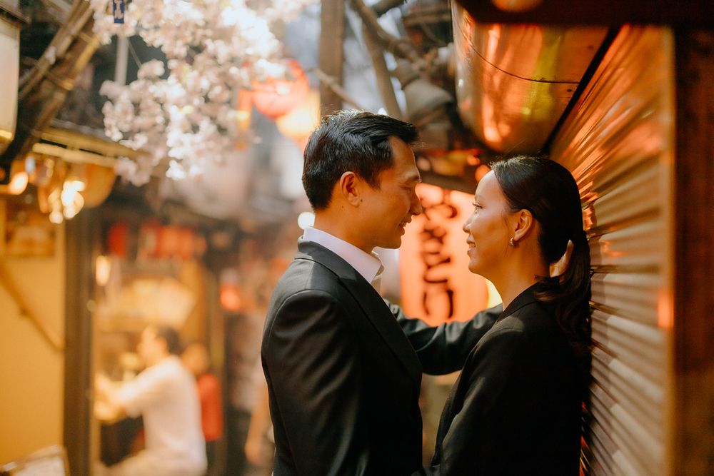 Evening and night lights couple engagement photography Shinjuku Tokyo