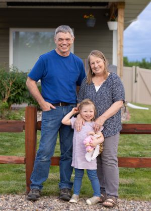 Family photoshoot session kid and grandparents photography Fort Benton Montana Chouteau County Great Falls