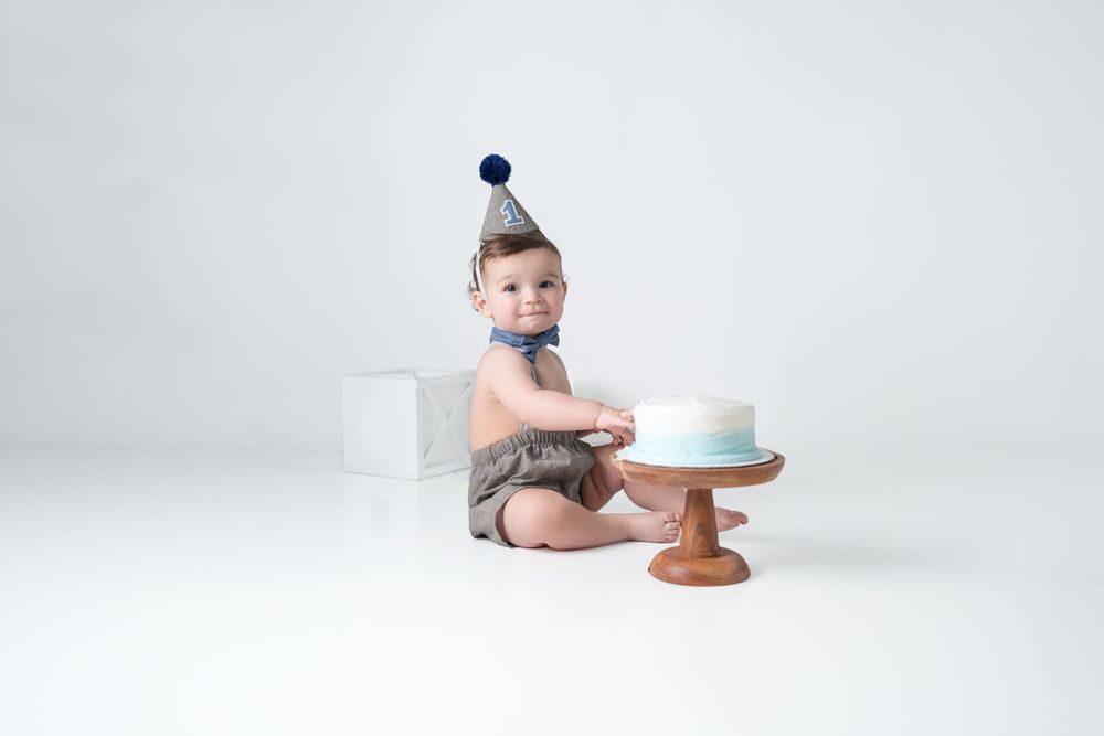 Cake Smash Birthday photoshoot in Merrimack NH