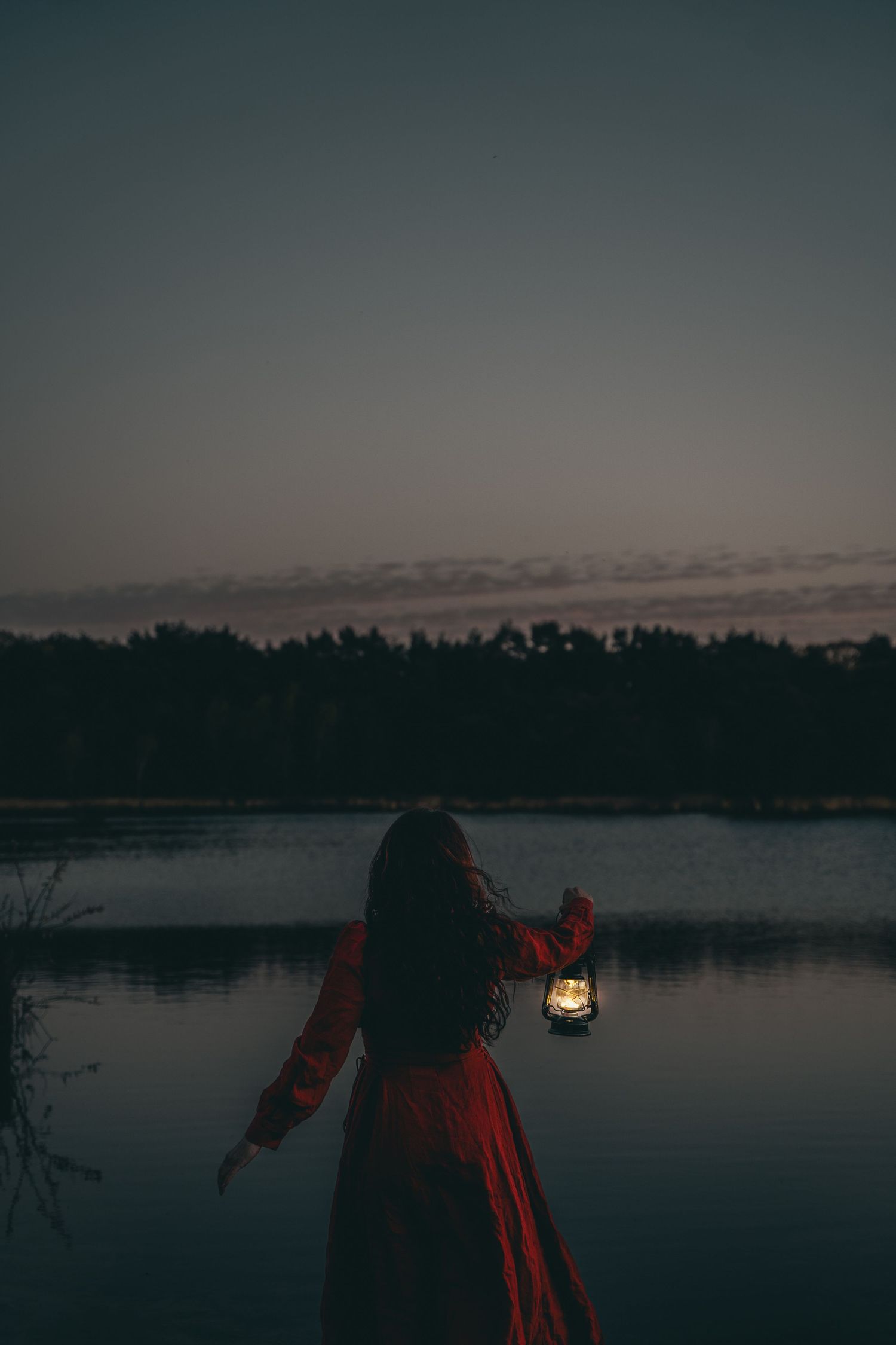 Self-portrait photography | Self-portrait photography aesthetics | Self-Portrait photography school