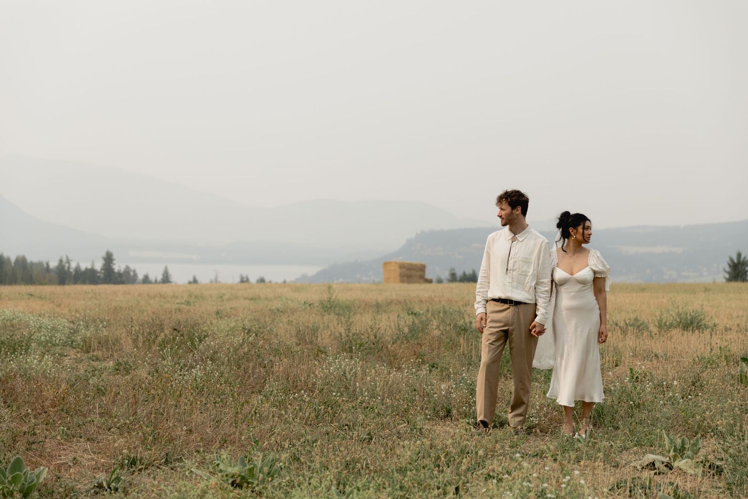 Beautifully captured wedding portraits in at the Prestige Harbourfront Resort in Salmon Arm, BC.