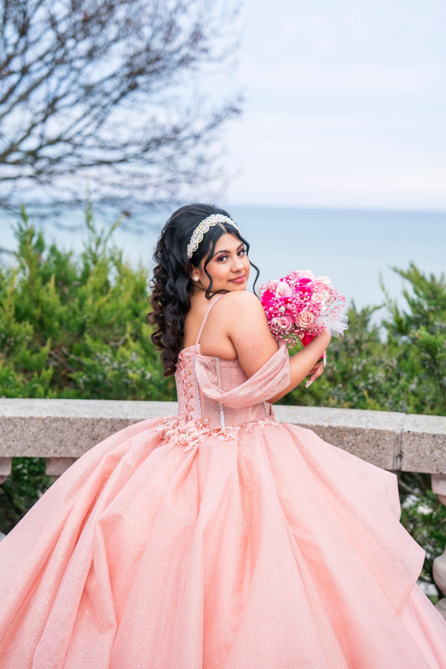 Quinceañera at Lake Park in Milwaukee. Quicneañera fotografia Green Bay.