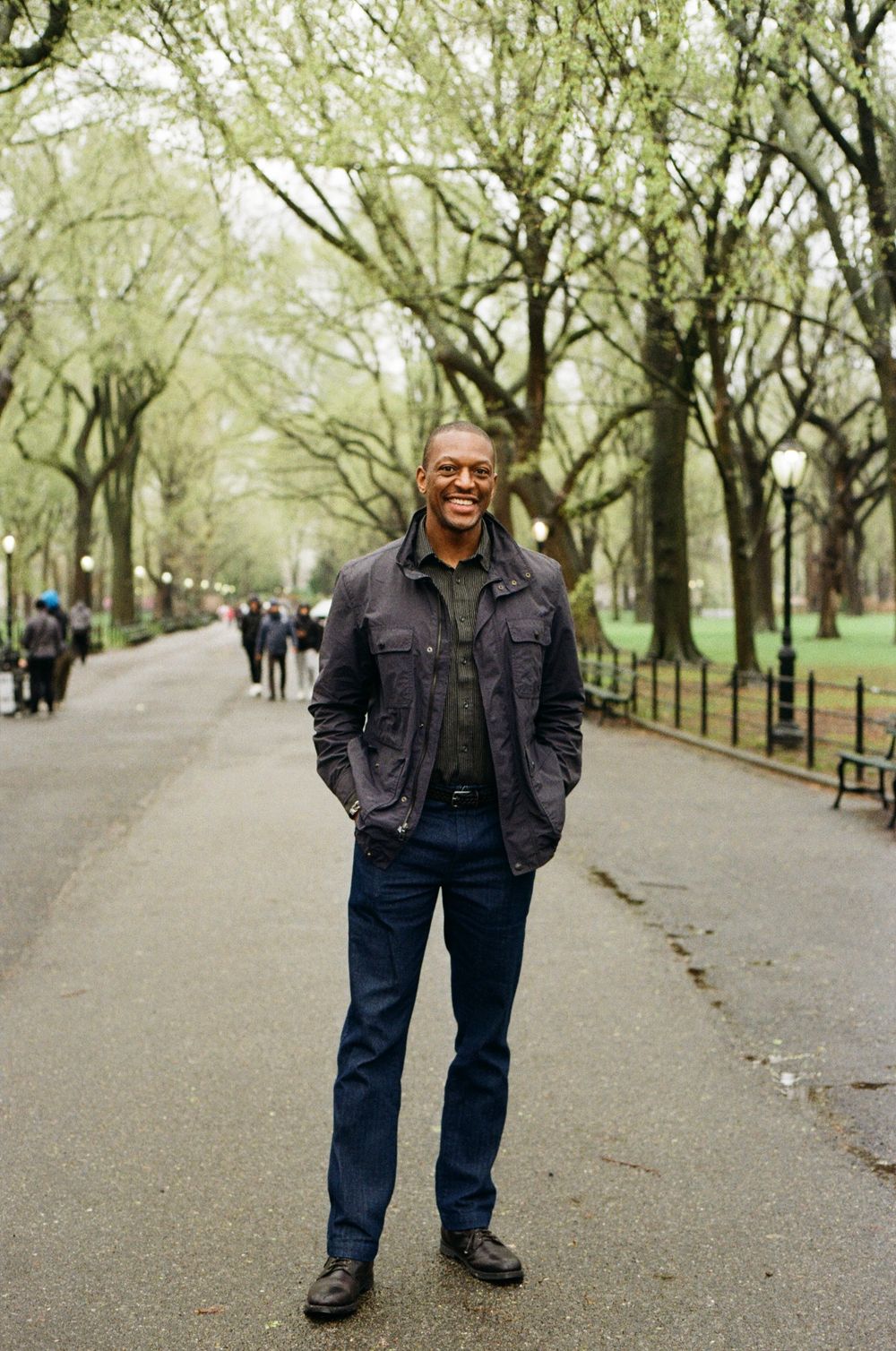 Natural light portrait photographer in New York City documenting relaxed and timeless images