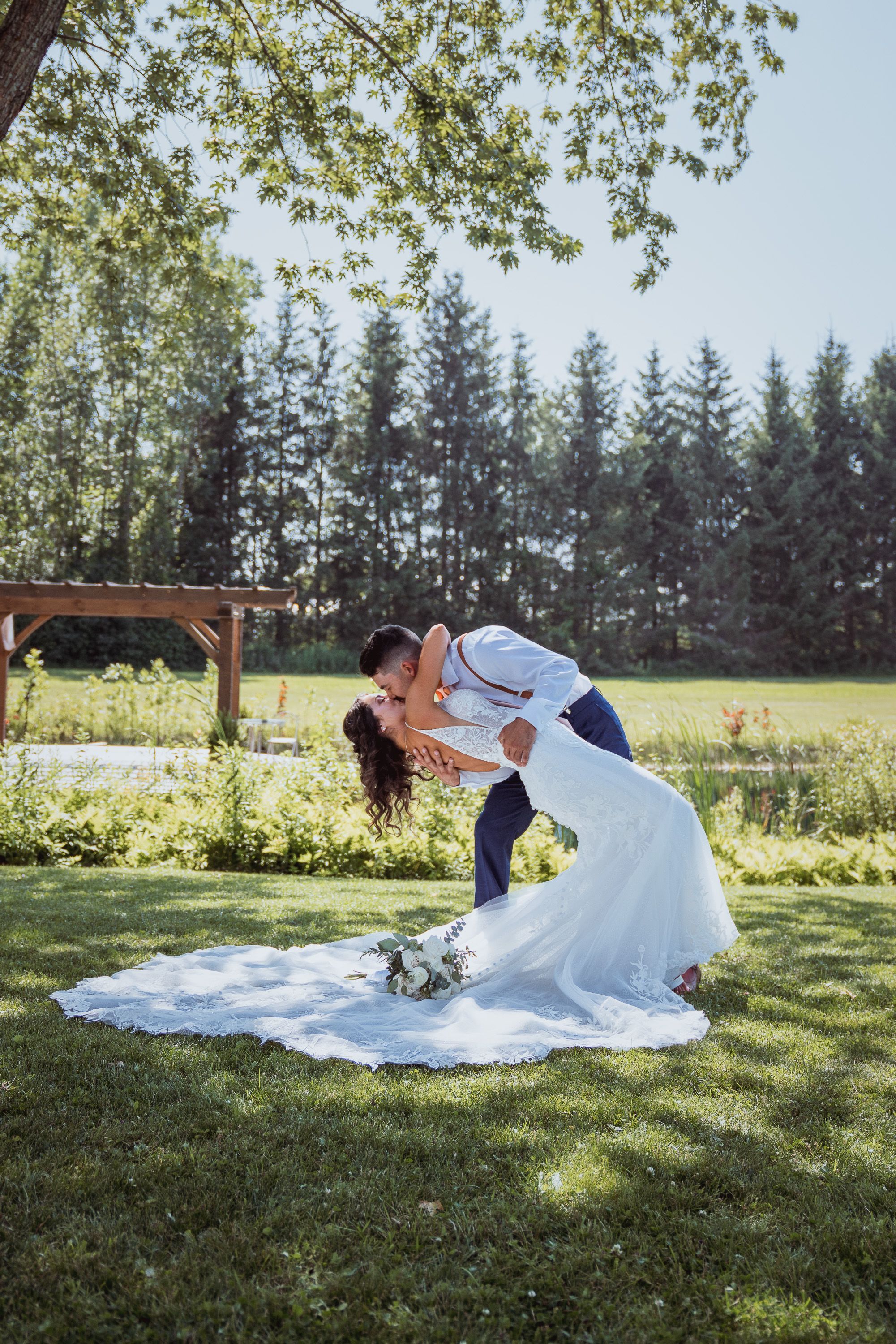 documentary wedding photographer Toronto, couple kiss photo