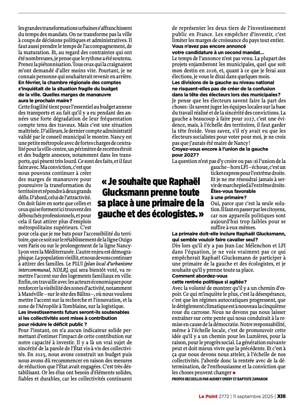 Black and white newspaper text columns showing French language article layout with multiple paragraphs and narrow margins.