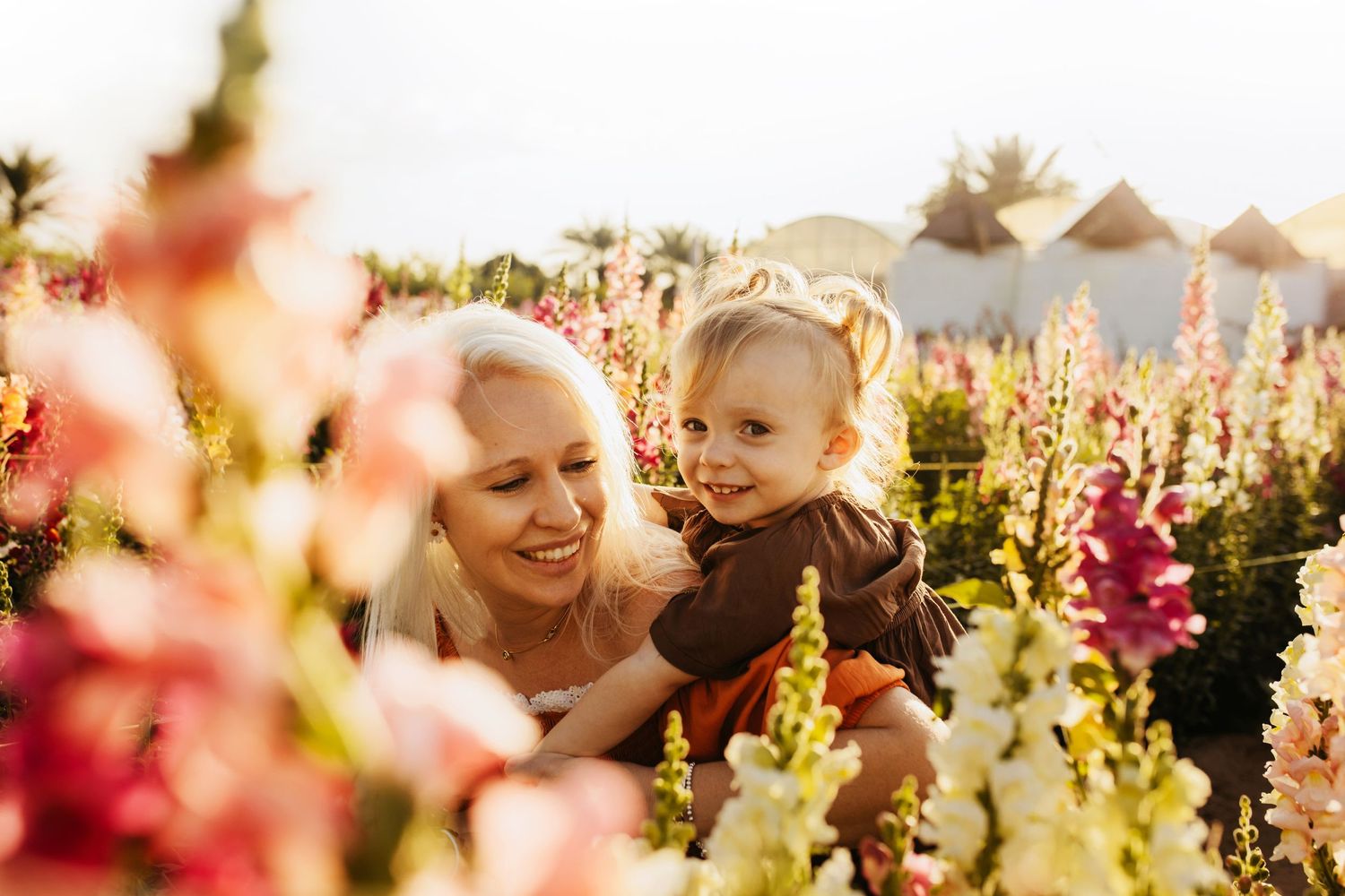 Abu Dhabi family Photographer flower farm