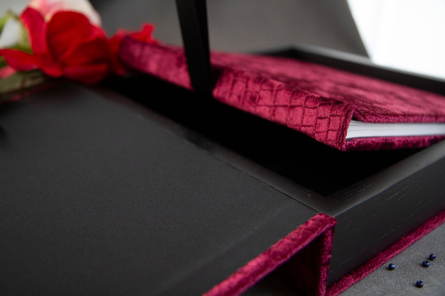 Couture box, Traditional, Acyclic cover, engraving custom, Luxury, Durable