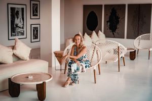 lifestyle branding portrait of entrepreneur at NU Mallorca Playa de Muro.