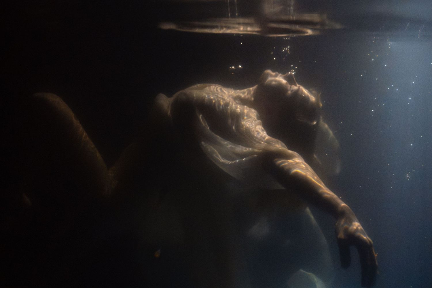 Underwater Maternity. Jess Winter Photography