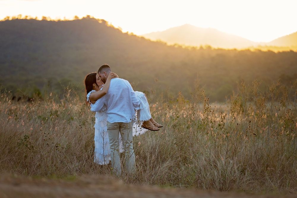 Rockhampton Photographer, Engagement Photographer, Yeppoon Photographer, Couple photographer, engagement photos, portrait photographer