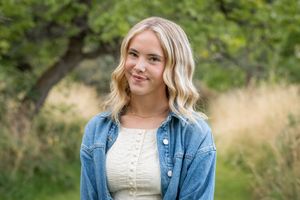 Senior photos Midway, Utah and family photographer in the Heber Valley, Utah.